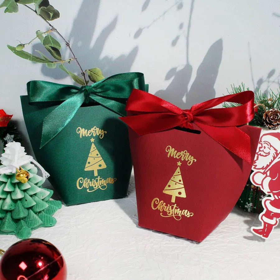 Christmas Theme Candy Box Gold Stamping Christmas Tree Decoration Gift Box For Christmas Party White Card Paper Festive