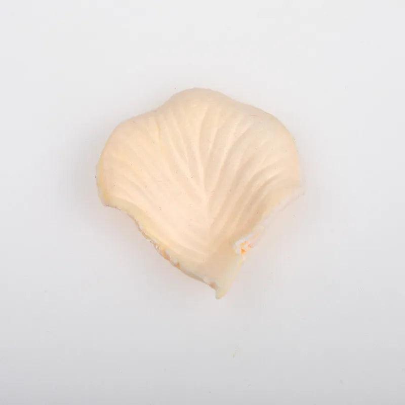 Non-woven 100 pieces of simulated petals rose petals wedding wedding room layout wedding supplies factory direct sales