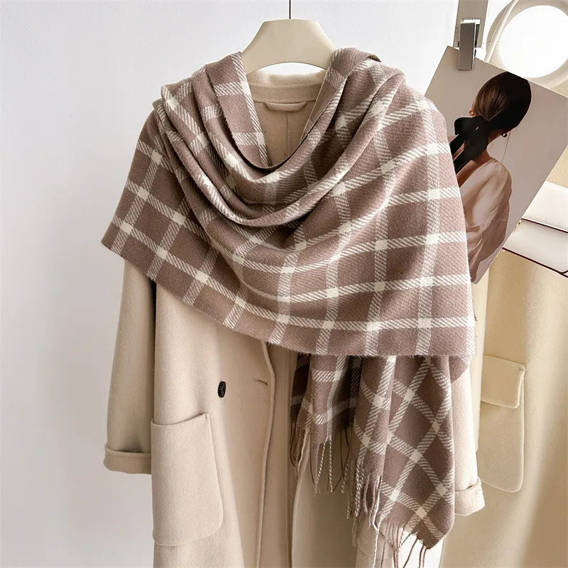 Unisex Elegant Simple Style Lattice Polyester Tassel Scarf