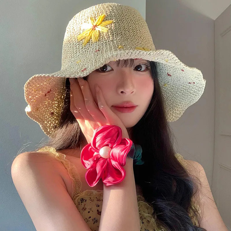 Women's Elegant Basic Simple Style Daisy Curved Eaves Straw Hat