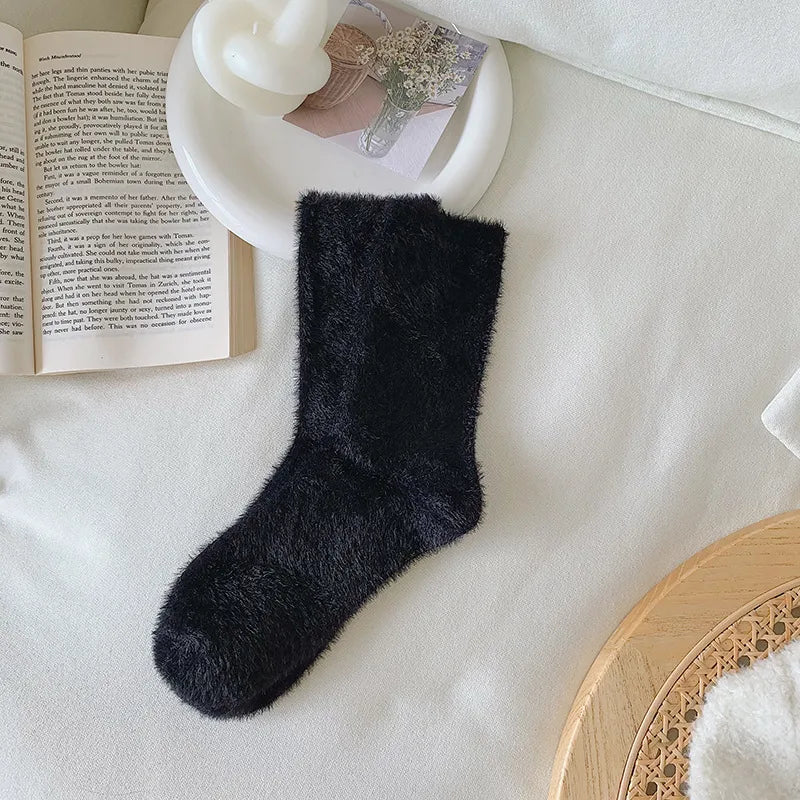 Sweet Women's Solid Color Nylon Ankle Socks A Pair
