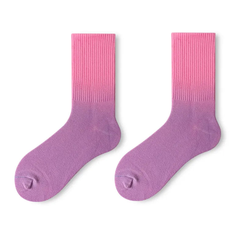 unisex sports gradient color cotton crew socks a pair