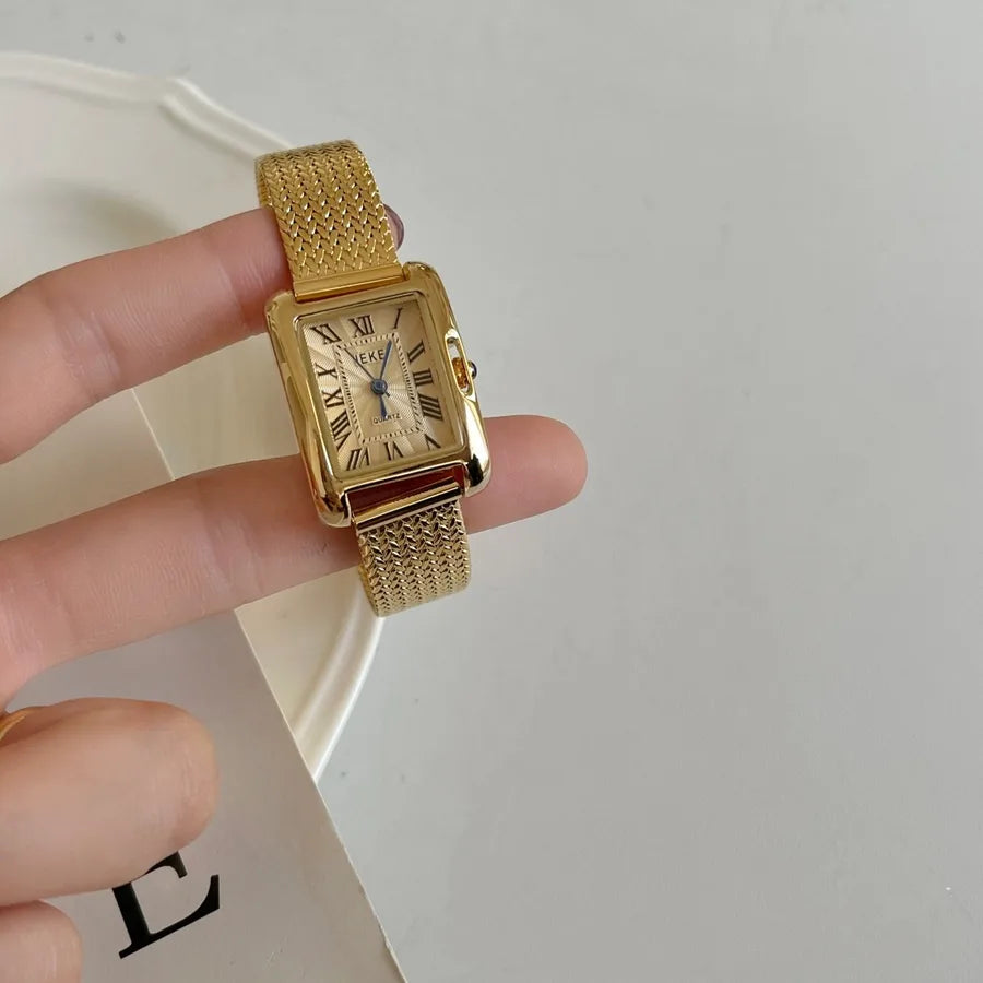 Vacation Simple Style Solid Color Butterfly Double Snap Quartz Watch Women's Watches