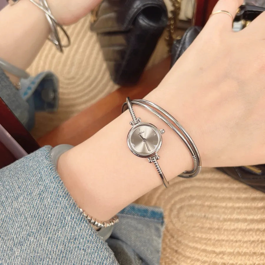Waterproof Gold Quartz Watch Bracelet Style Three Rings Ladies Elegant Fashion Stainless Steel Band Mineral Glass Face Round Dial