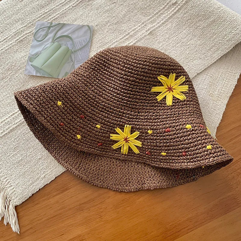 Women's Elegant Basic Simple Style Daisy Curved Eaves Straw Hat
