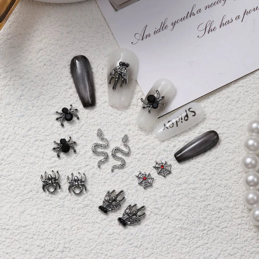 Halloween Manicure Spider Web Alloy Ornament Retro Dark Wind Spider Skull Hand Manicure DIY Accessories Wholesale