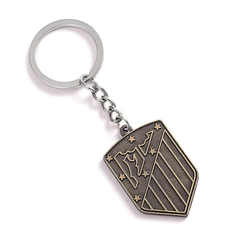 To map the key ring Barcelona Real Madrid ac Milan Juventus Liverpool Football Club key ring pendant men