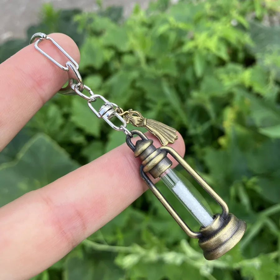Streetwear Geometric Alloy Unisex Keychain
