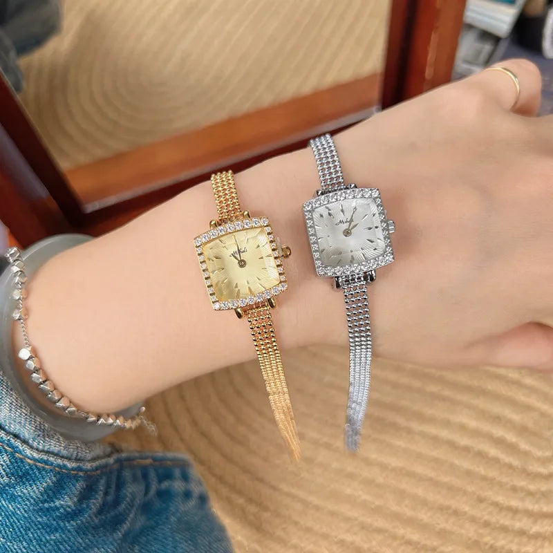 Quartz Ladies Watch  Mesh Band Vintage Small Square Elegant Diamond Embedded Wristwatch Fashionable Stainless Steel Band