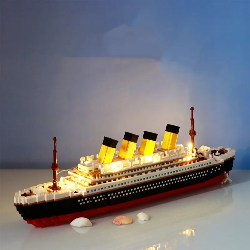 Titanic Cruise Tiny Particles Assembled Building Blocks Boys and Girls Couple Boys and Girls Gift Boutique Ornaments