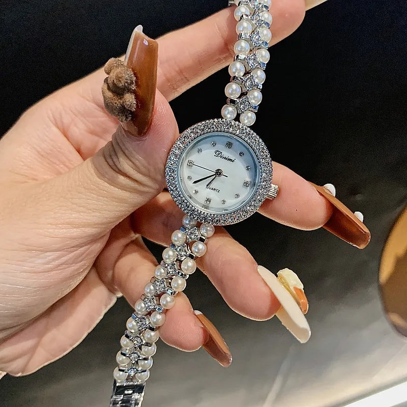 Elegant Streetwear Round Jewelry Buckle Quartz Watch Women's Watches