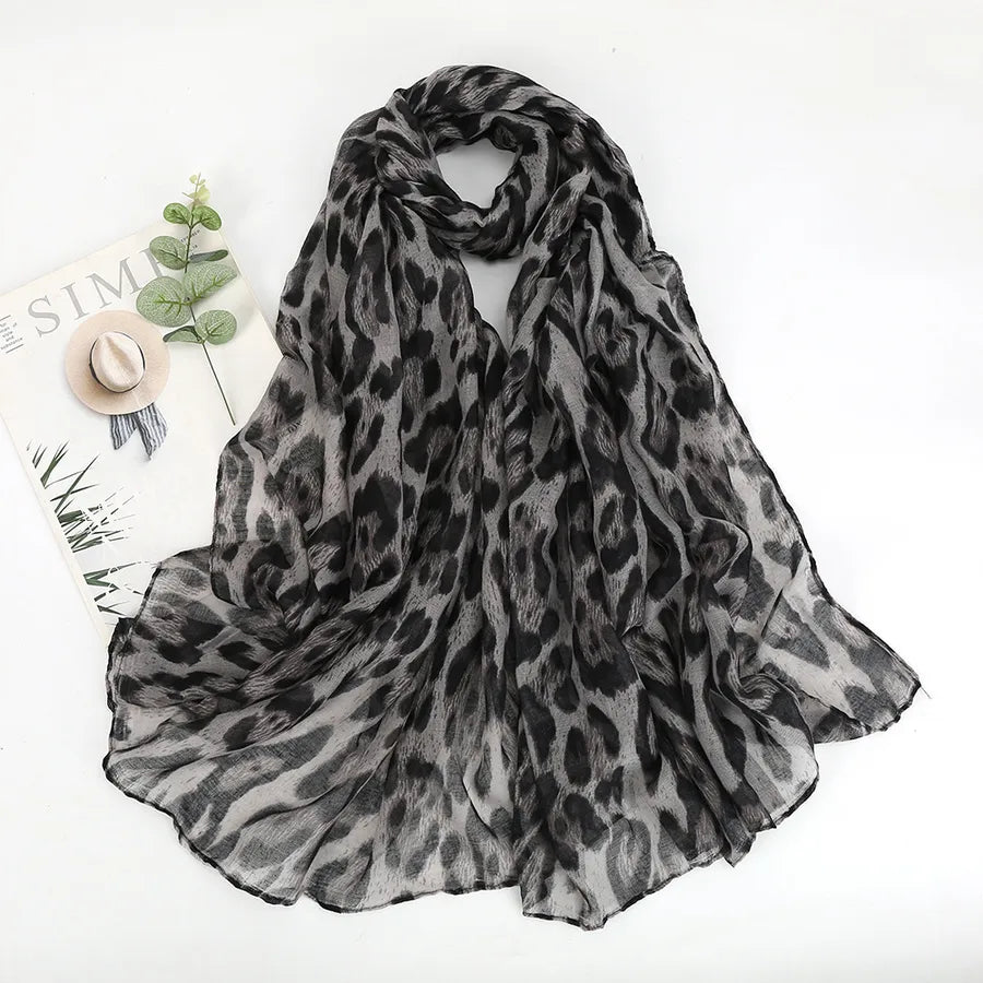 Women's Vintage Style Classic Style Leopard Polyester Printing Silk Scarf