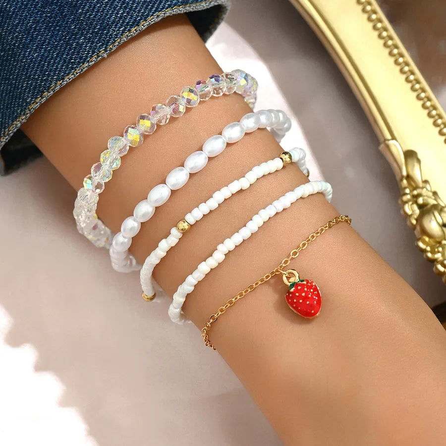 Cute Simple Style Strawberry Imitation Pearl Alloy Beaded Chain cable chain Beaded Bracelets Wholesale