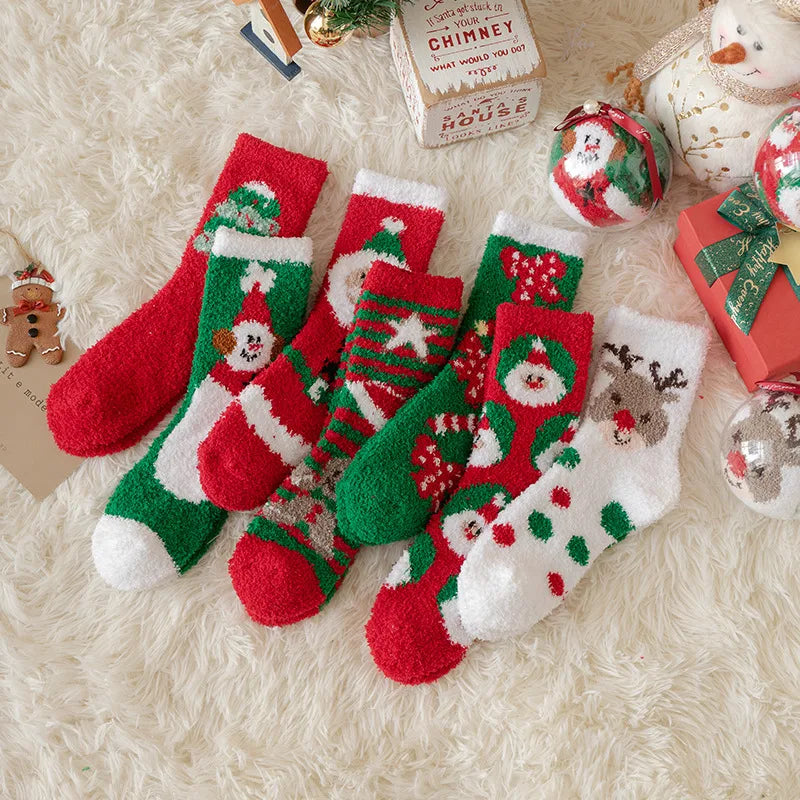 Christmas Christmas Women's Cartoon Polyester Jacquard Crew Socks A Pair