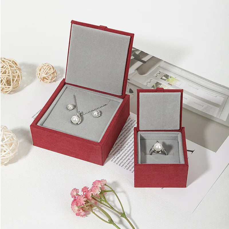 1 Piece Flannel Elegant Lady Holiday Banquet Daily Solid Color Jewelry Boxes