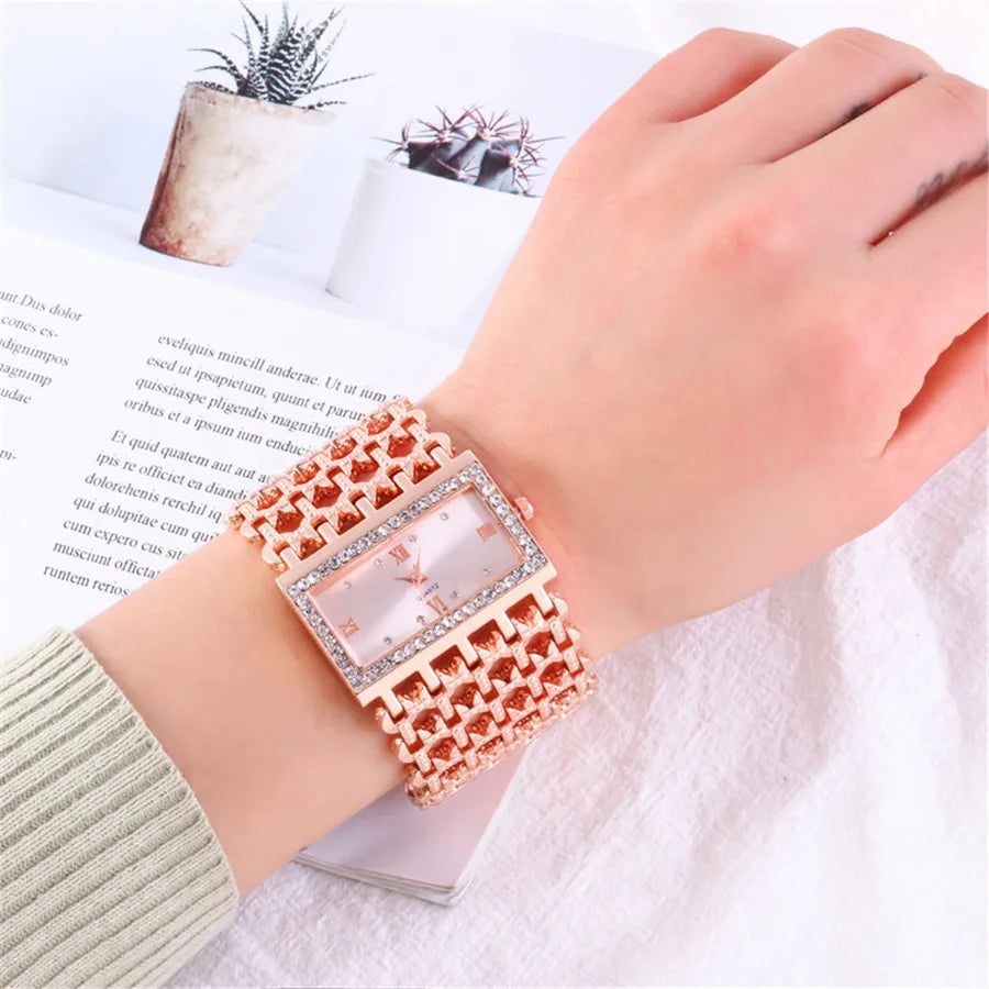 Fashion   hot Square Diamond Women's Quartz Watch Casual Golden Stainless Steel Women's Watch