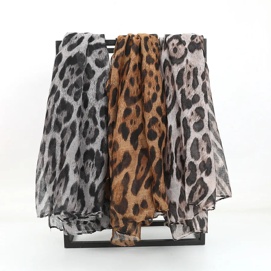 Women's Vintage Style Classic Style Leopard Polyester Printing Silk Scarf