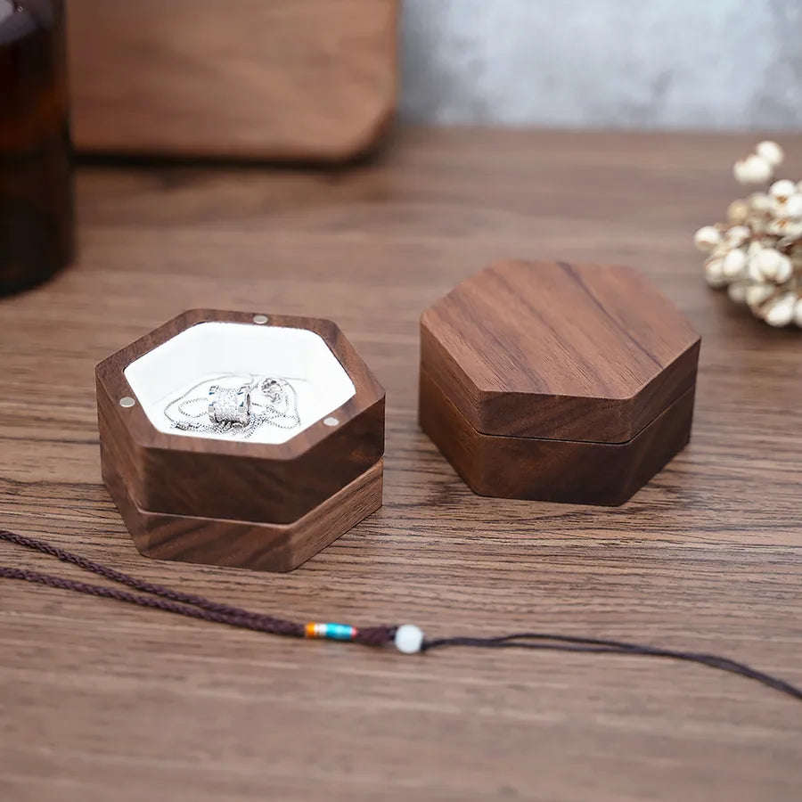 Wood Casual Elegant Luxurious Solid Color Jewelry Boxes