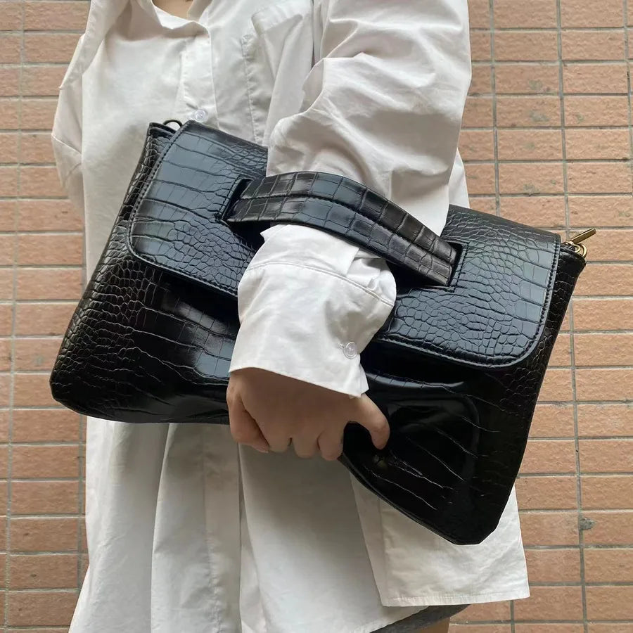 Women's Large Pu Leather Solid Color Elegant Streetwear Square Flip Cover Envelope Bag