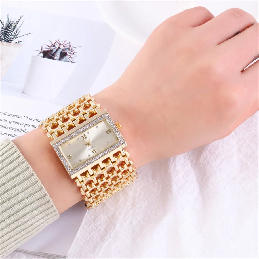Fashion   hot Square Diamond Women's Quartz Watch Casual Golden Stainless Steel Women's Watch