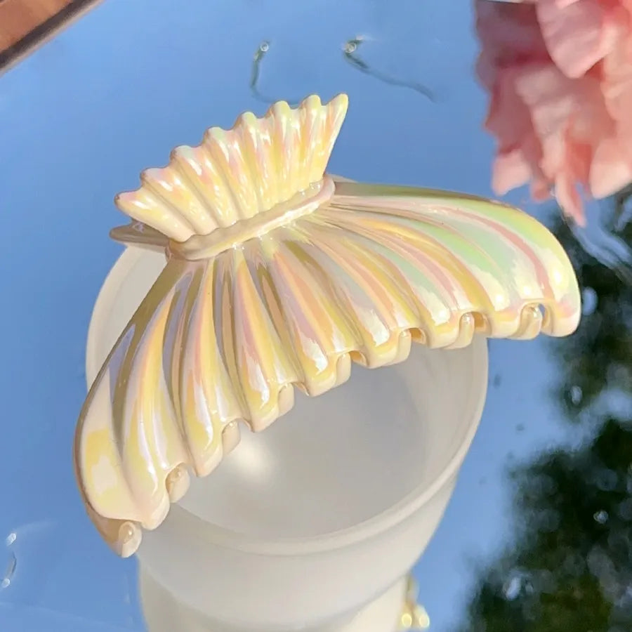 Elegant Sweet Women's Bow Knot Fish Tail Twist Plastic UV Plating Hair Claws