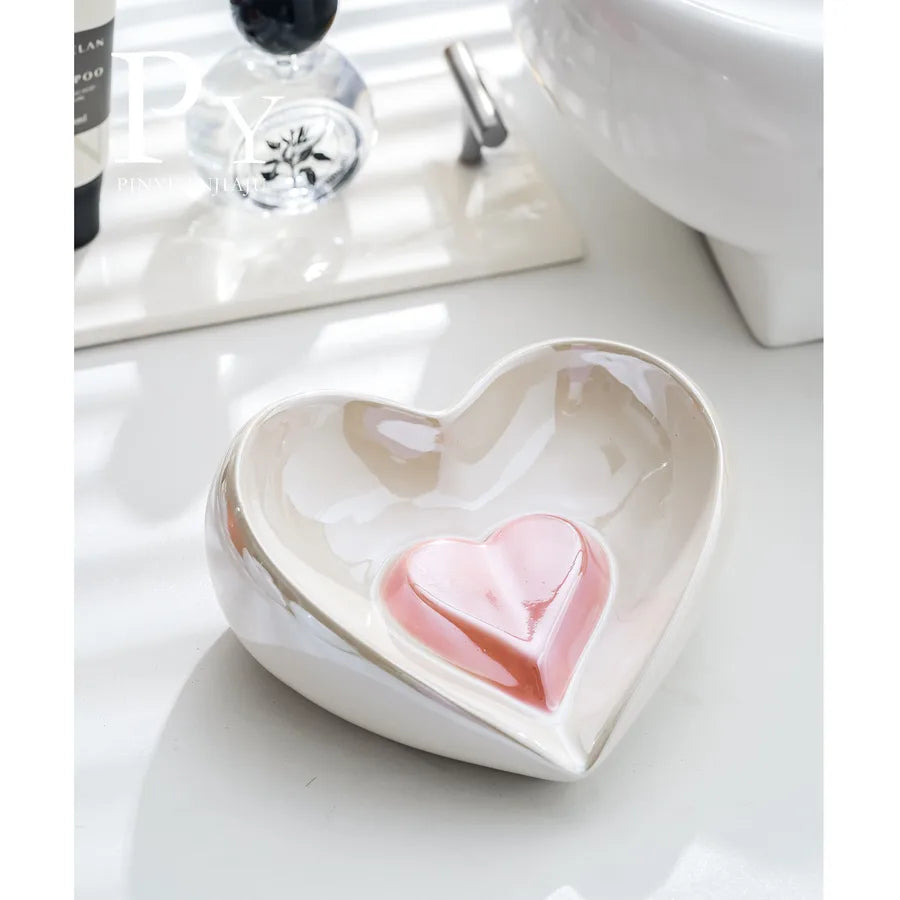 Simple Style Classic Style Heart Shape ceramics Soap dish