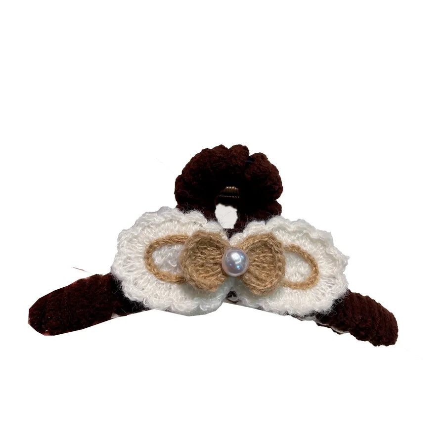 Hand Knitted Autumn Winter New Style Butterfly Knot Hair Clip Elegant Women Back Of Head Shark Bite Hair Accessory Original Design