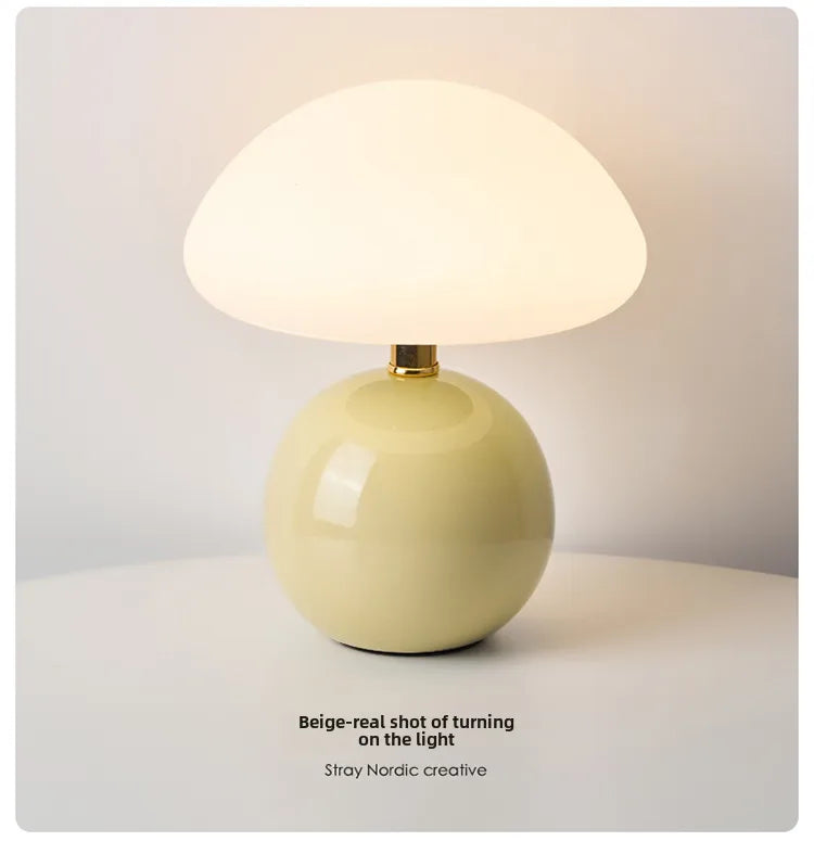 Cream Mushroom Small Table Lamp Children's Eye Nightlight Bedroom Bedside Ceramic Decorative Table Lamp Room Atmosphere Lamp