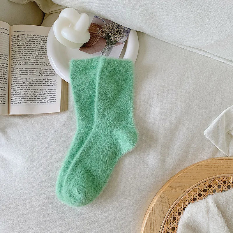 Sweet Women's Solid Color Nylon Ankle Socks A Pair
