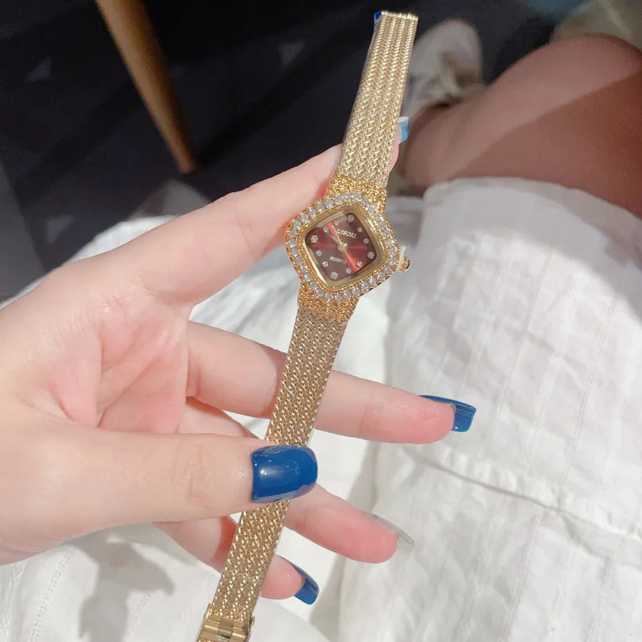 Simple Style Classic Style Solid Color Horseshoe Buckle Quartz Watch