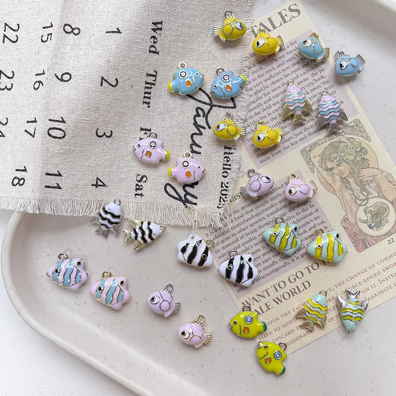 Ocean Tropical Striped Color Block Small Fish Pendant Alloy Enamel DIY Handmade Small Charms Beaded Jewelry