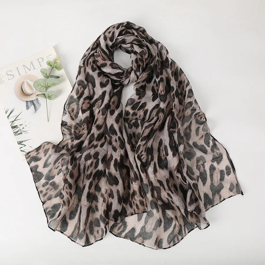 Women's Vintage Style Classic Style Leopard Polyester Printing Silk Scarf