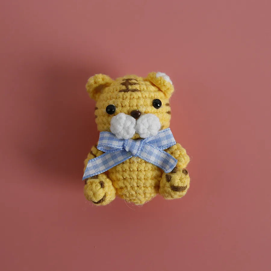 1 Piece Cute Bear yarn Knitting Women's Lobster Trigger Clasp Closure Keychain