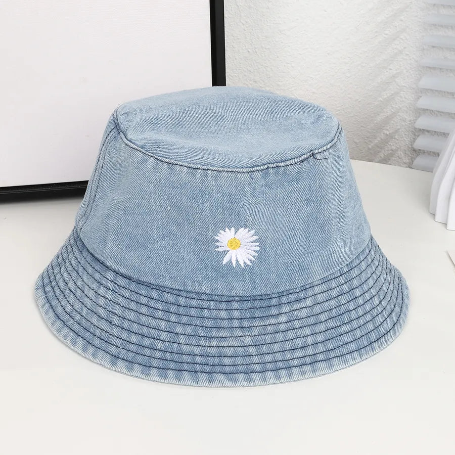 Women's Casual Retro Japanese Style Embroidery Daisy Embroidery Wide Eaves Bucket Hat