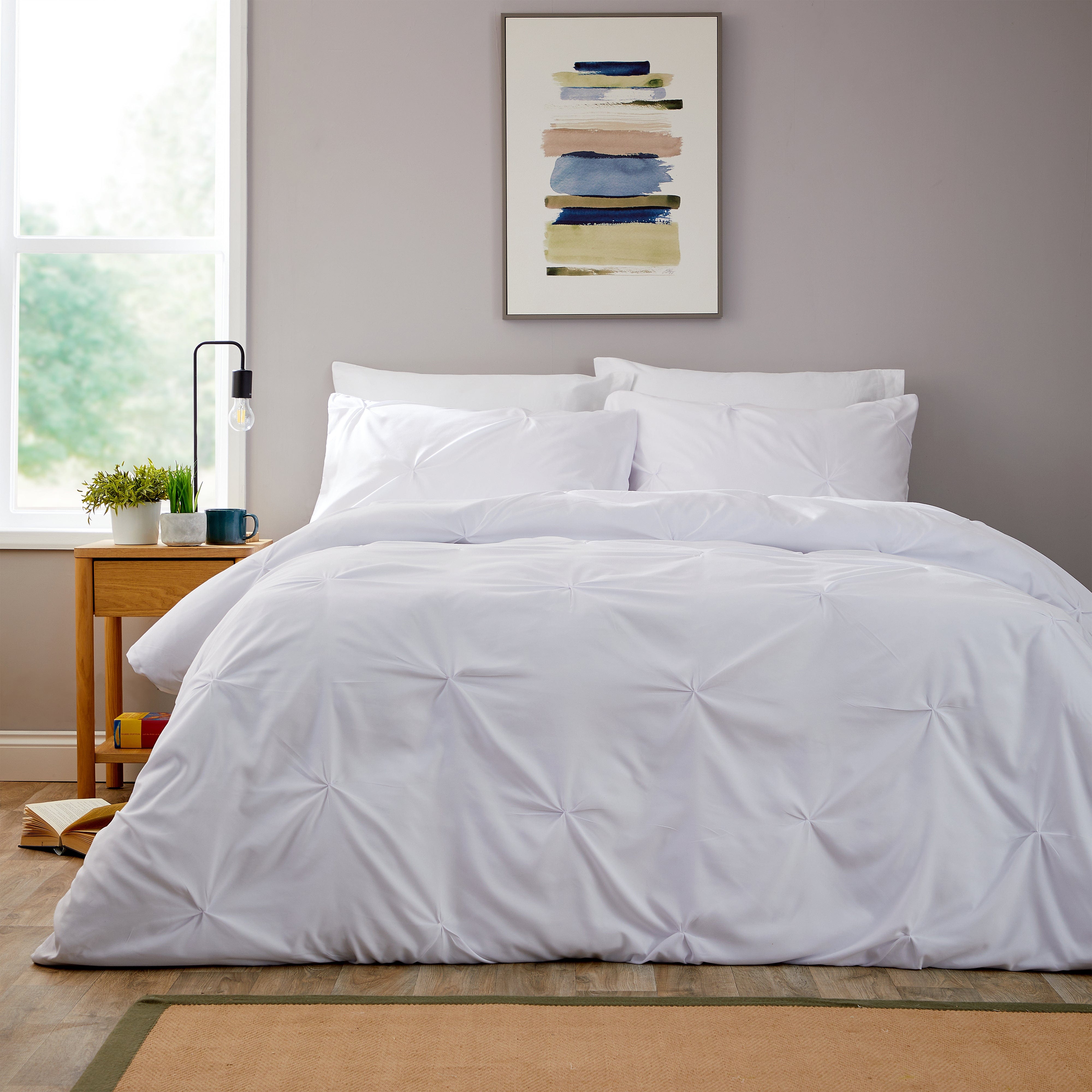 OLIVIA ROCCO Pintuck White Microfibre Duvet Cover Set With Pillowcases Breathable Easy Care All Season Soft Finish Bedding