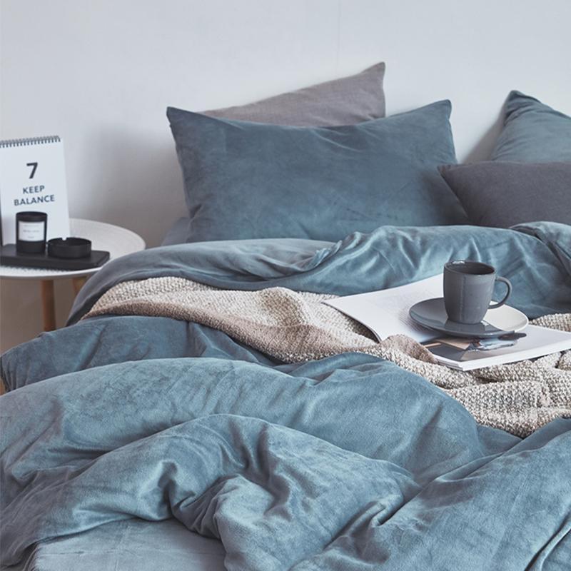 ST254 Velvet Duvet Cover + Bed Sheet + 2 Pillowcases, King