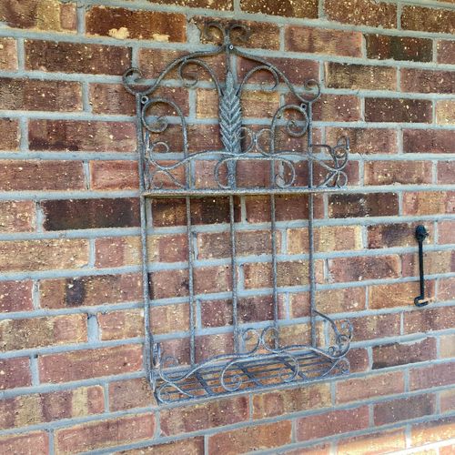76CM METAL WALL PLANTER
