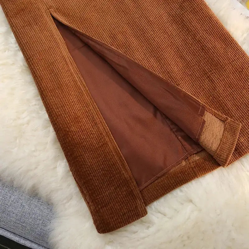 Elegant Women's Corduroy Skirt - Soft Polyester, Flattering Fit, Versatile Style